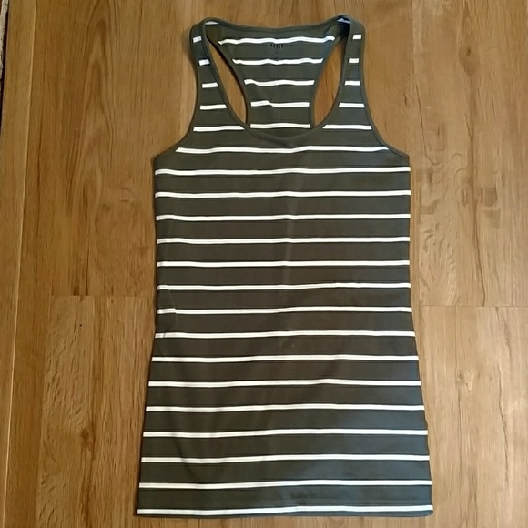 A.n.a tank top NWOT - Picture 2 of 6